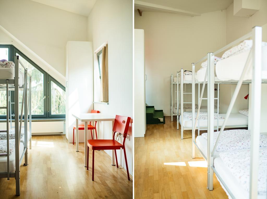 Cukrarna Guest Accommodation คราน ภายนอก รูปภาพ